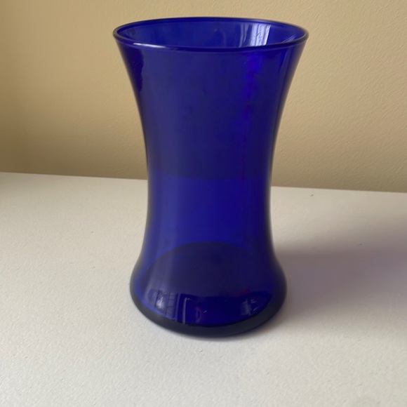 Blue Glass Vase - Picture 1 of 3